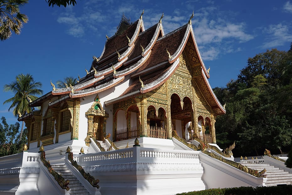 Exploring Luang Prabang – Temples, Night Markets, and River Life Along the Mekong